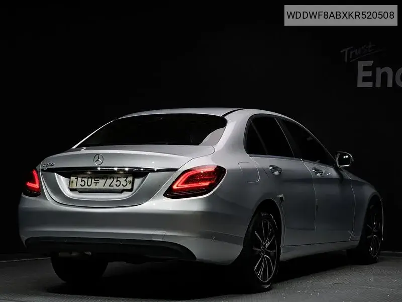 C-Class W205 C200 VIN: WDDWF8ABXKR520508 Lot: 39964031