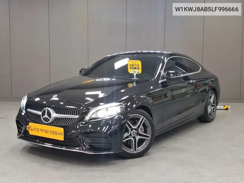 C-Class W205 C200 Coupe VIN: W1KWJ8AB5LF996666 Lot: 39979227