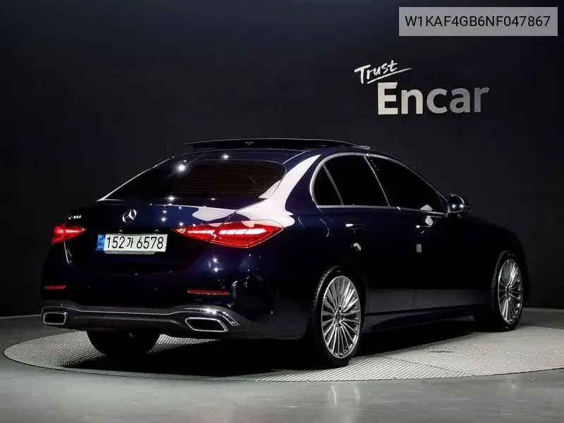 C-Class W206 C300 Amg Line VIN: W1KAF4GB6NF047867 Lot: 39909926