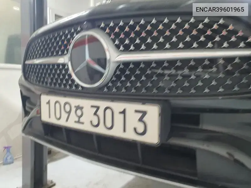 C-Class W206 C300 4Matic Amg Line VIN: ENCAR39601965 Lot: 39601965