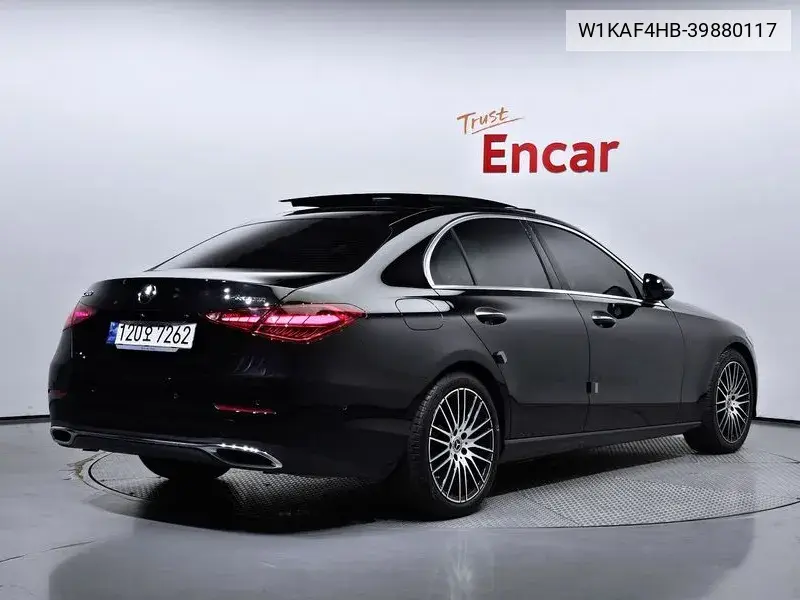 C-Class W206 C300 4Matic Avant VIN: W1KAF4HB-39880117 Lot: 39880117