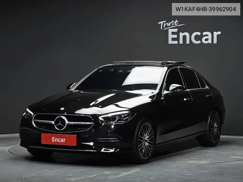 C-Class W206 C300 4Matic Avant VIN: W1KAF4HB-39962904 Lot: 39962904