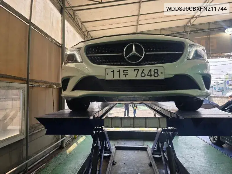 Cla-Class C117 Cla200 Cdi VIN: WDDSJ0CBXFN211744 Lot: 39629259