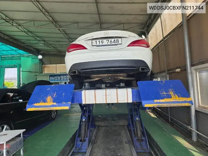 Cla-Class C117 Cla200 Cdi VIN: WDDSJ0CBXFN211744 Lot: 39629259