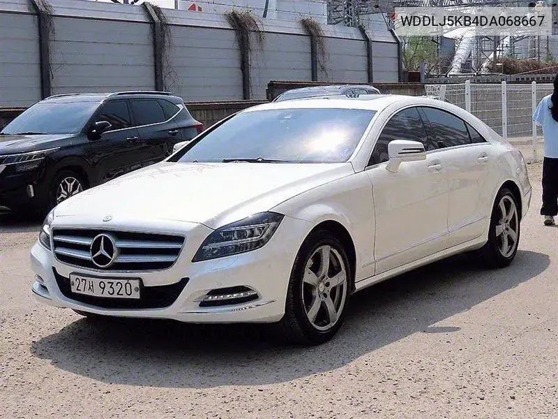 Cls-Class W218 Cls350 Blue Efficiency VIN: WDDLJ5KB4DA068667 Lot: 39629054