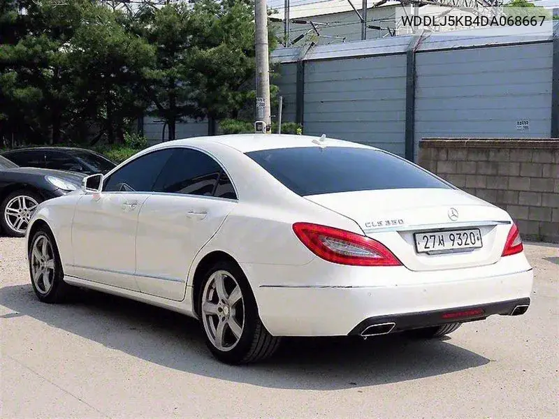 Cls-Class W218 Cls350 Blue Efficiency VIN: WDDLJ5KB4DA068667 Lot: 39629054