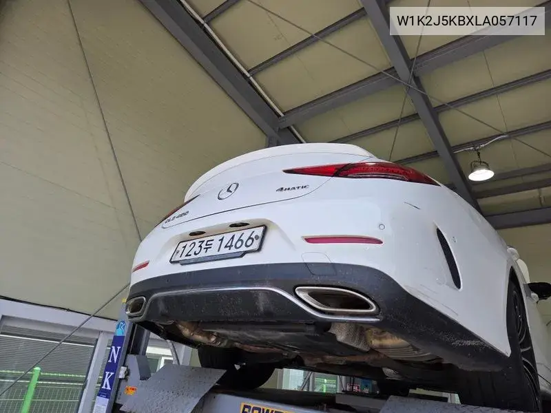 Cls-Class C257 Cls450 4Matic Amg Line VIN: W1K2J5KBXLA057117 Lot: 39930306