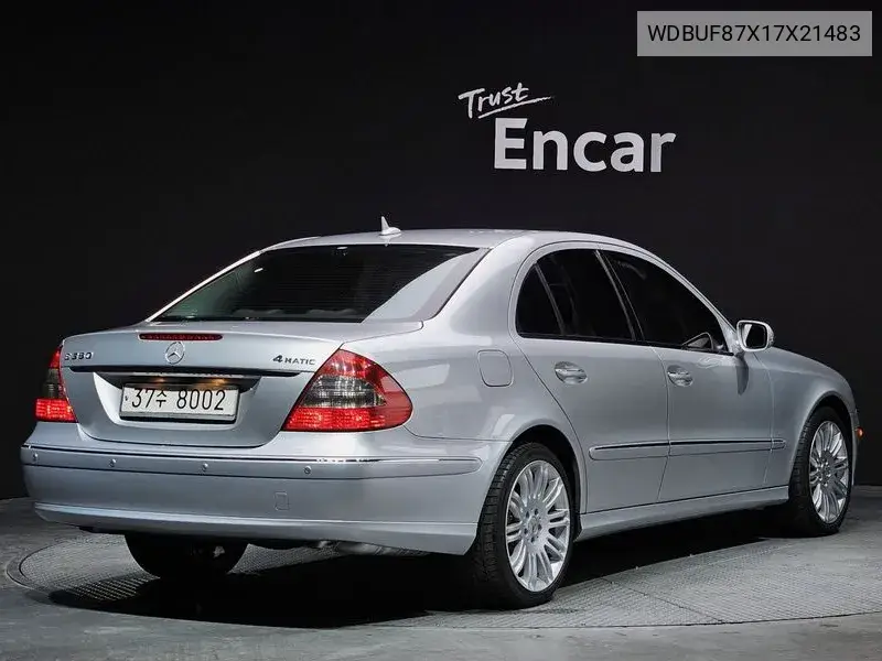 E-Class W211 E350 4Matic VIN: WDBUF87X17X21483 Lot: 39074361