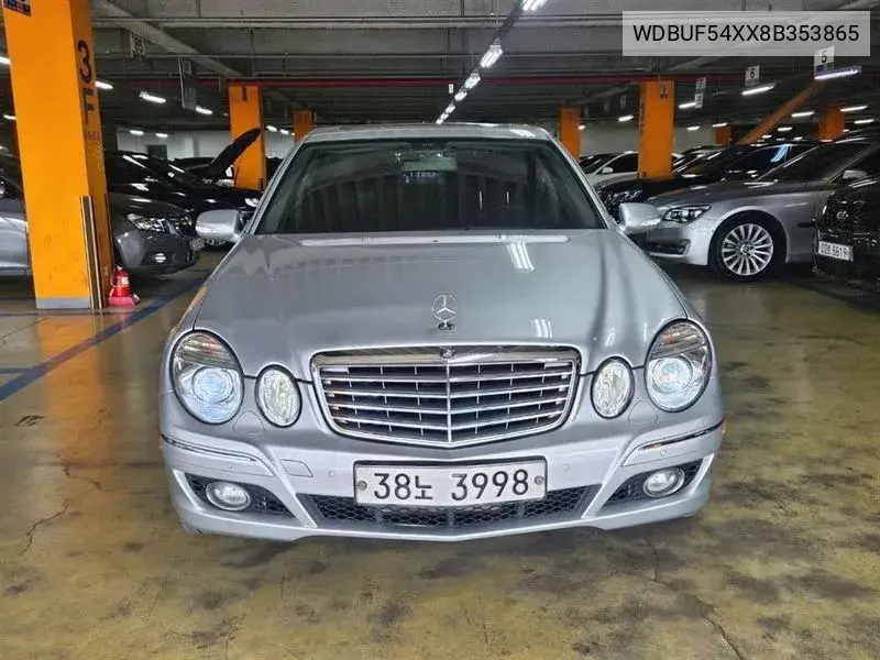 E-Class W211 E280 VIN: WDBUF54XX8B353865 Lot: 39808694