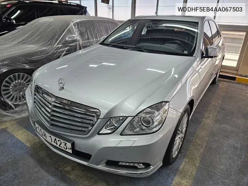 E-Class W212 E300 Elegance VIN: WDDHF5EB4AA067503 Lot: 40153260