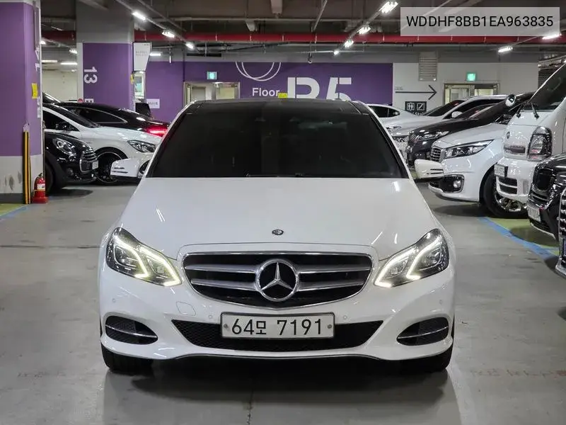 E-Class W212 E300 4Matic Avant VIN: WDDHF8BB1EA963835 Lot: 39633980