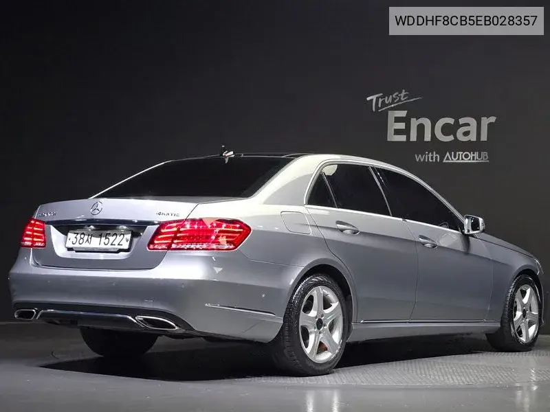 E-Class W212 E250 Cdi 4Matic VIN: WDDHF8CB5EB028357 Lot: 39976804