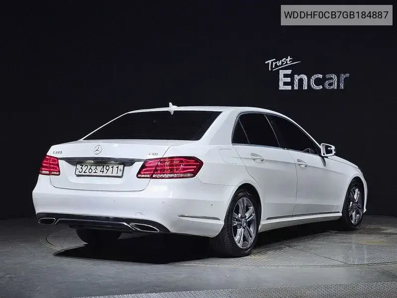 E-Class W212 E220 Cdi Avant-Garde VIN: WDDHF0CB7GB184887 Lot: 40147709