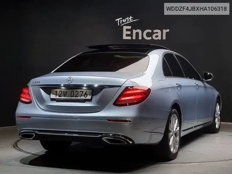E-Class W213 E300 Exclusive VIN: WDDZF4JBXHA106318 Lot: 39633287