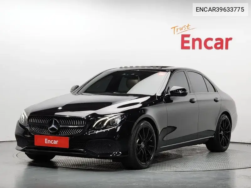 E-Class W213 E200 Avant-Garde VIN: ENCAR39633775 Lot: 39633775