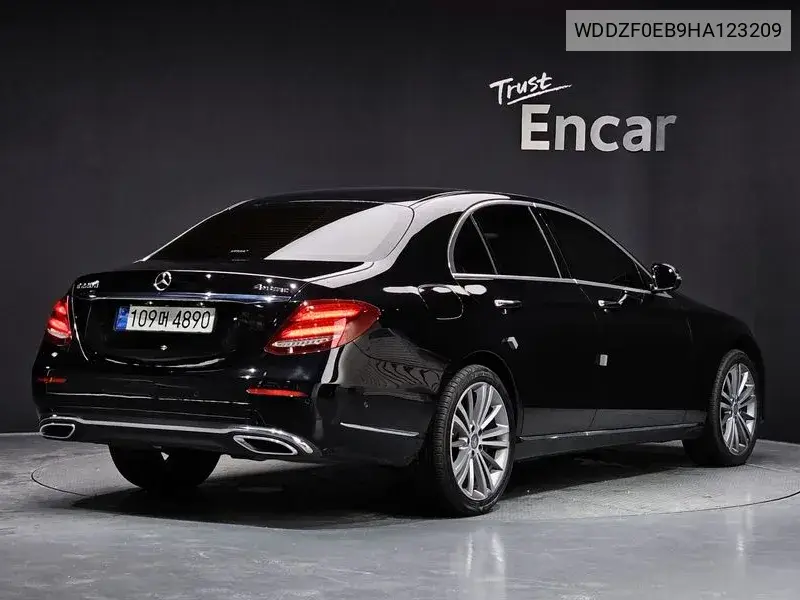 Mercedes-Benz E-Klasse V (W213, S213, C238) E220D Exclusive, 2016 VIN: WDDZF0EB9HA123209 Lot: 40092652