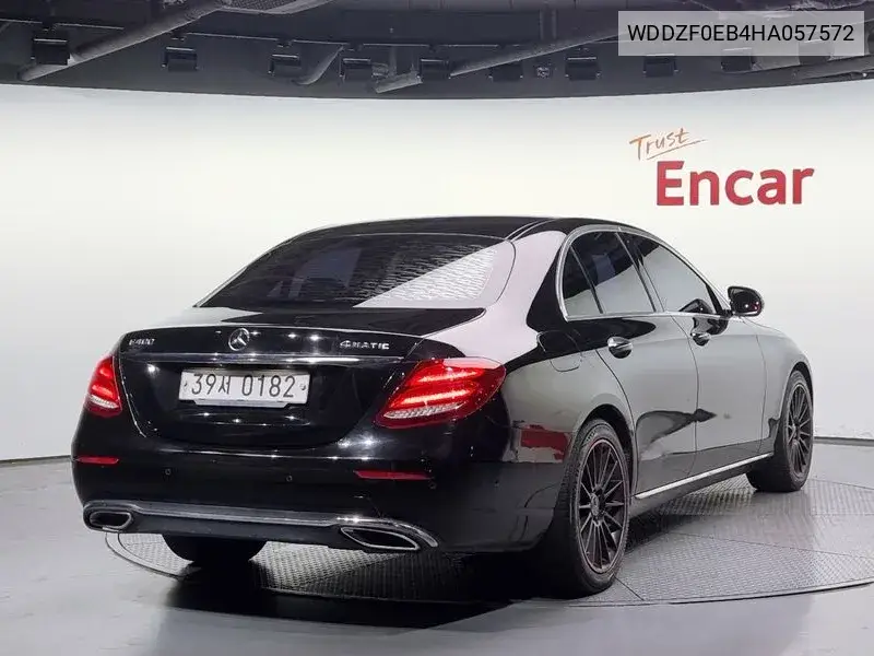 E-Class W213 E220D Avant-Garde VIN: WDDZF0EB4HA057572 Lot: 40101357