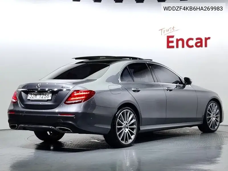E-Class W213 E300 4Matic Amg Line VIN: WDDZF4KB6HA269983 Lot: 39979613