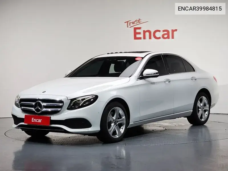 E-Class W213 E220D 4Matic Avant-Garde VIN: ENCAR39984815 Lot: 39984815