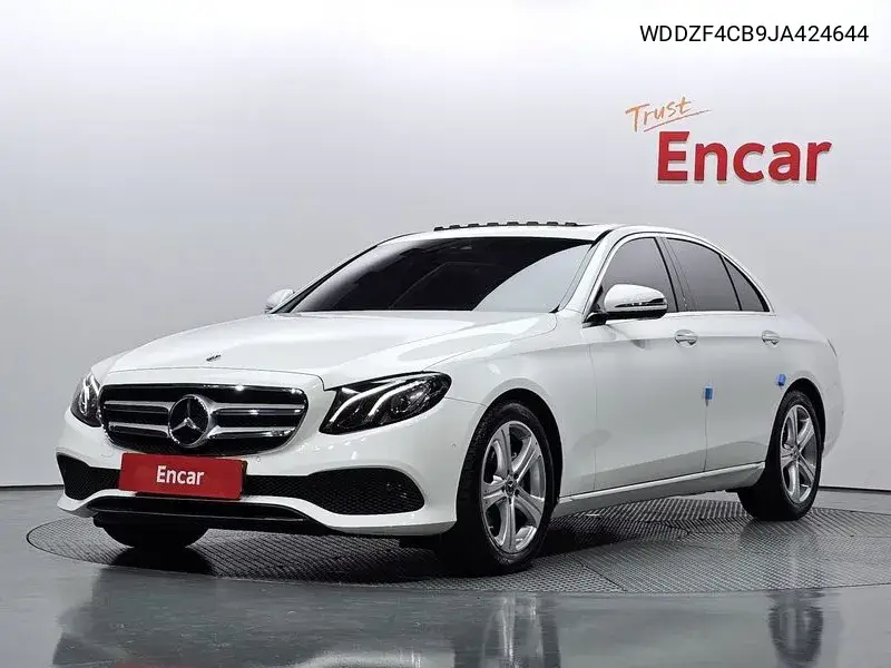 E-Class W213 E200 Avant-Garde VIN: WDDZF4CB9JA424644 Lot: 39640111