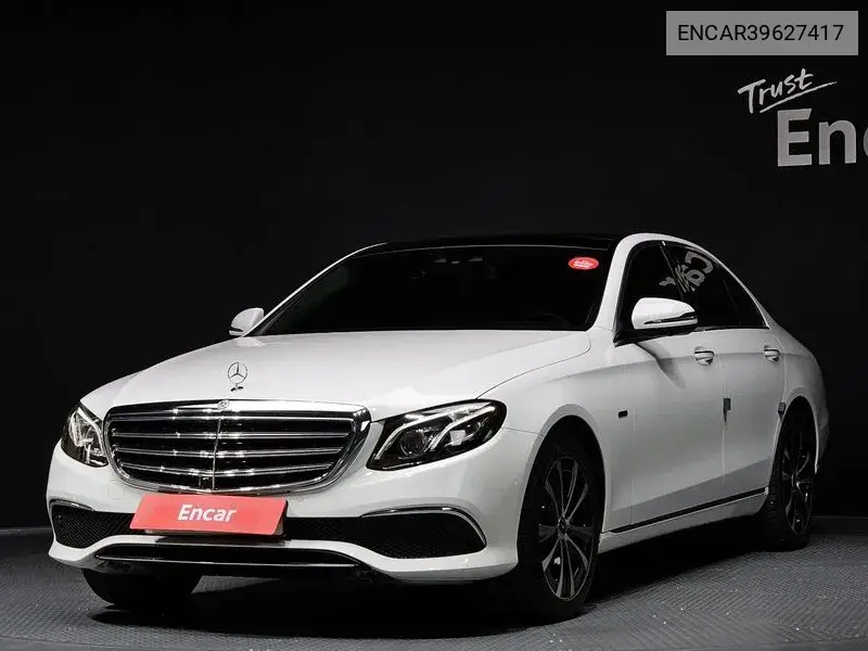 E-Class W213 E300E Exclusive VIN: ENCAR39627417 Lot: 39627417