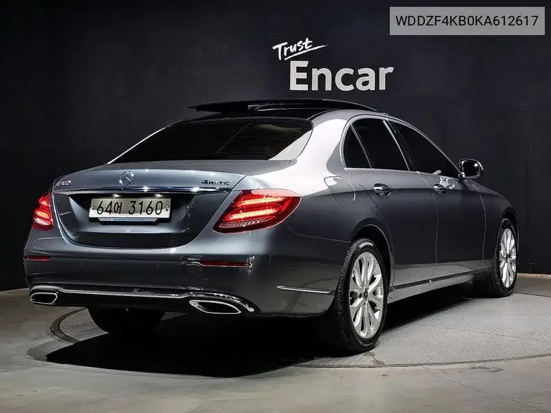 E-Class W213 E300 4Matic Exclusive VIN: WDDZF4KB0KA612617 Lot: 39639275