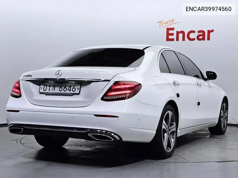 E-Class W213 E220D Avant-Garde VIN: ENCAR39974560 Lot: 39974560