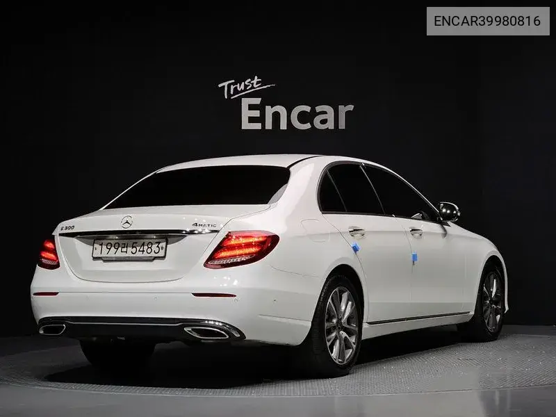 E-Class W213 E300 4Matic Avant VIN: ENCAR39980816 Lot: 39980816