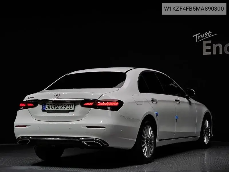 E-Class W213 E250 Exclusive VIN: W1KZF4FB5MA890300 Lot: 39625368