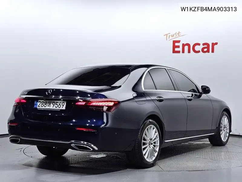E-Class W213 E250 Exclusive VIN: W1KZFB4MA903313 Lot: 39964943