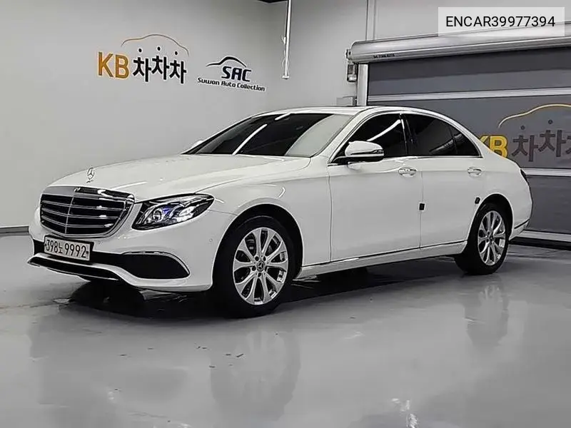 E-Class W213 E220D 4Matic Exclusive VIN: ENCAR39977394 Lot: 39977394