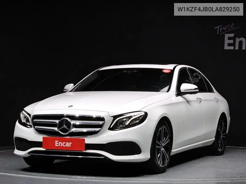 E-Class W213 E300 Avant-Garde VIN: W1KZF4JB0LA829250 Lot: 40149733