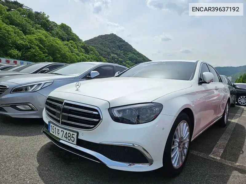 E-Class W213 E250 Exclusive VIN: ENCAR39637192 Lot: 39637192