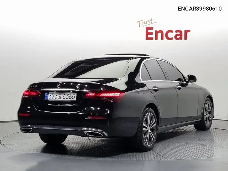 E-Class W213 E250 Avant-Garde VIN: ENCAR39980610 Lot: 39980610
