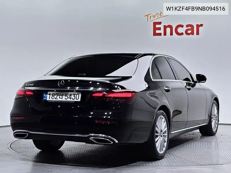 E-Class W213 E250 Exclusive VIN: W1KZF4FB9NB094516 Lot: 39635545