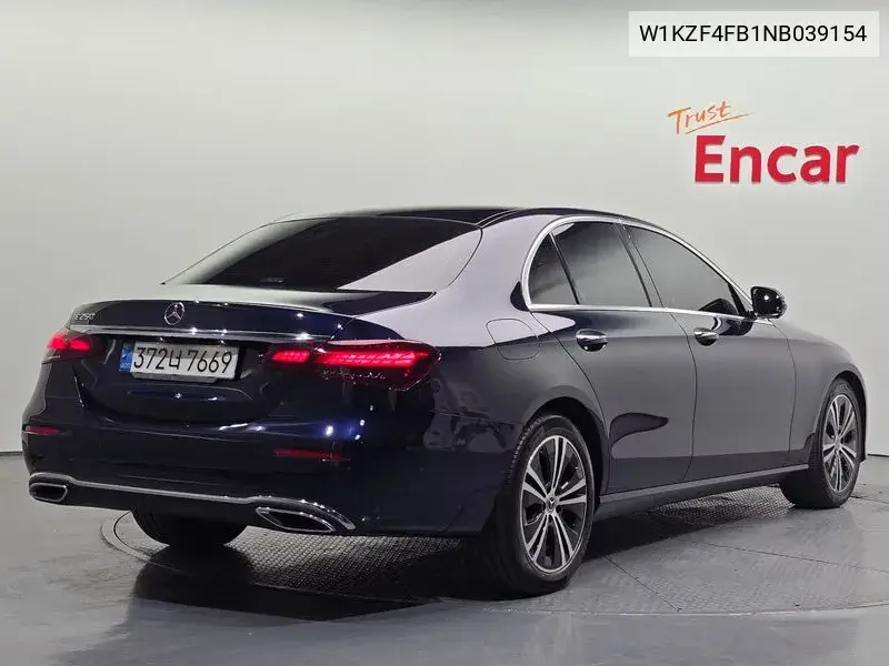 E-Class W213 E250 Avant-Garde VIN: W1KZF4FB1NB039154 Lot: 39641305