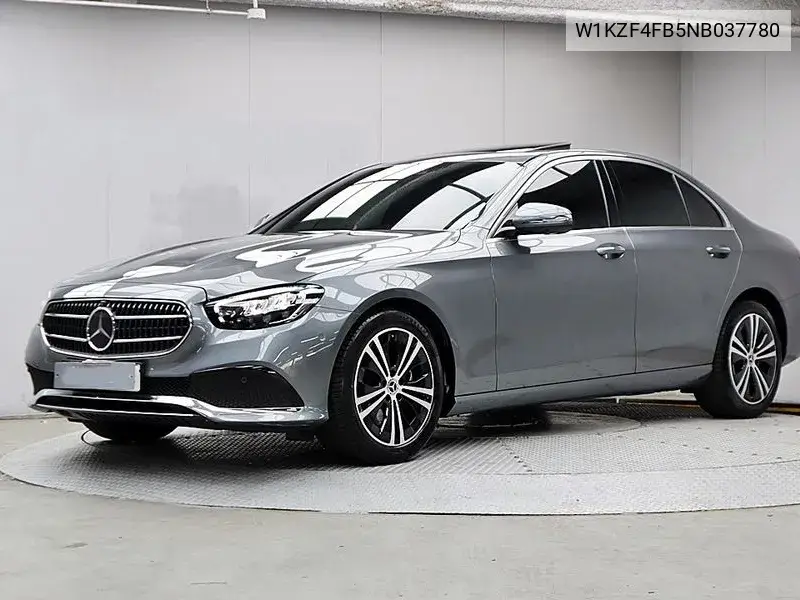 E-Class W213 E250 Avant-Garde VIN: W1KZF4FB5NB037780 Lot: 39641970