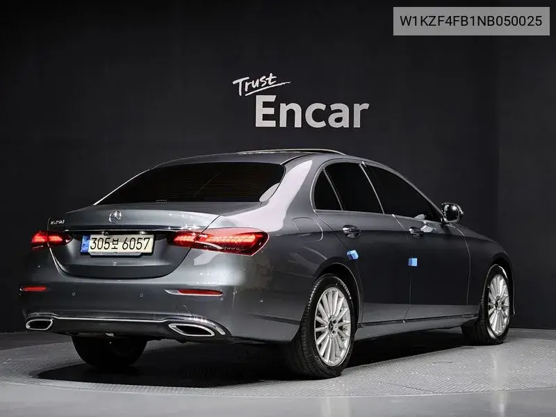 E-Class W213 E250 Exclusive VIN: W1KZF4FB1NB050025 Lot: 39973901