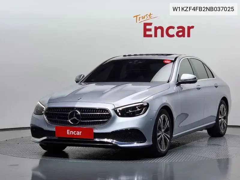 E-Class W213 E250 Avant-Garde VIN: W1KZF4FB2NB037025 Lot: 39982714