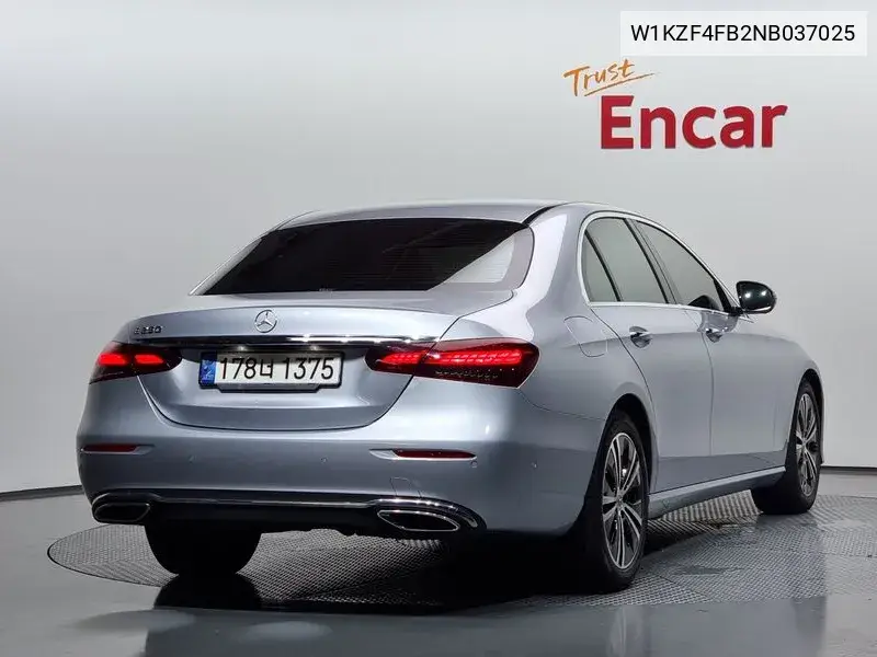 E-Class W213 E250 Avant-Garde VIN: W1KZF4FB2NB037025 Lot: 39982714