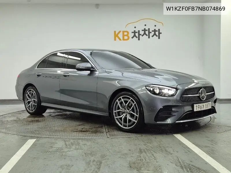 E-Class W213 E220D 4Matic Amg Line VIN: W1KZF0FB7NB074869 Lot: 39991031