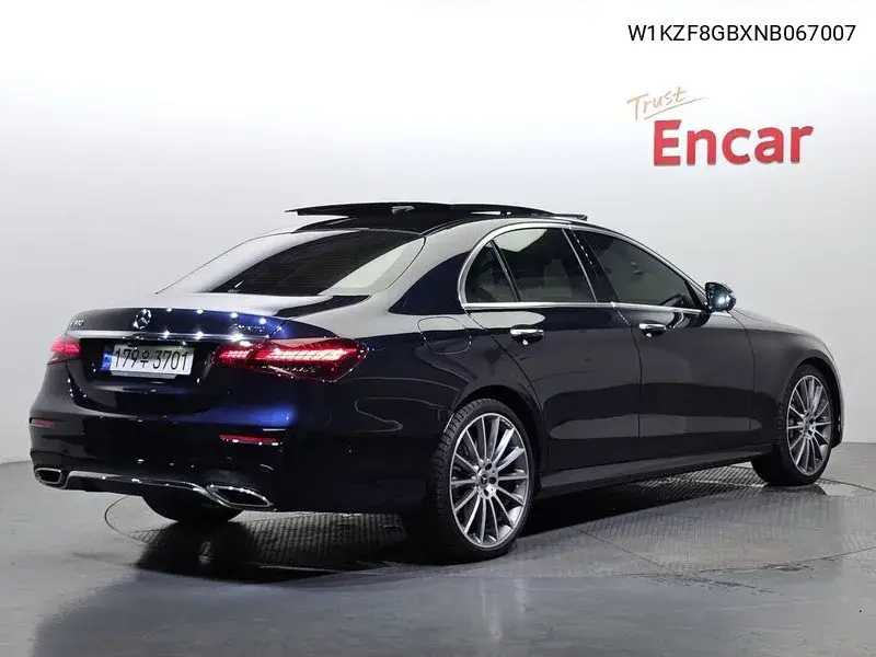 E-Class W213 E350 4Matic Amg Line VIN: W1KZF8GBXNB067007 Lot: 40156737