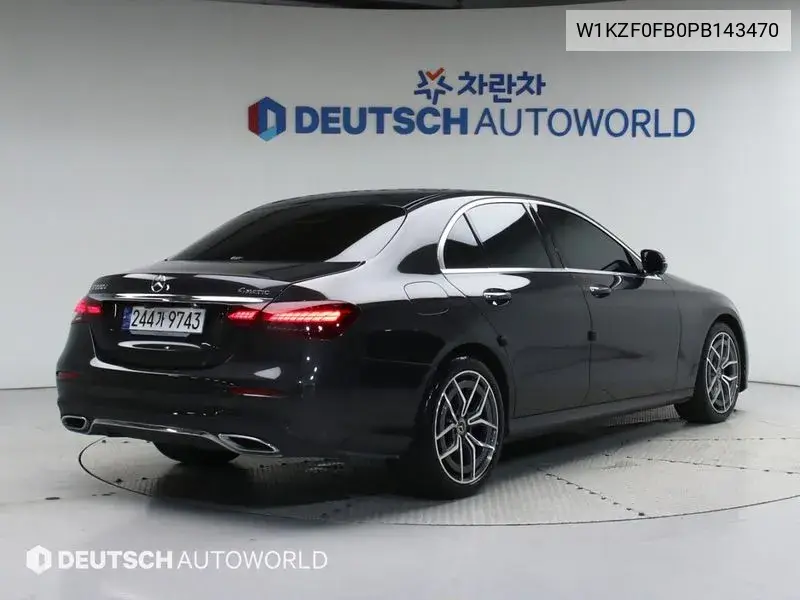 E-Class W213 E220D 4Matic Amg Line VIN: W1KZF0FB0PB143470 Lot: 39985529