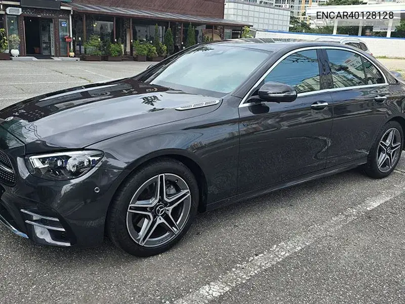 E-Class W213 E250 Amg Line VIN: ENCAR40128128 Lot: 40128128