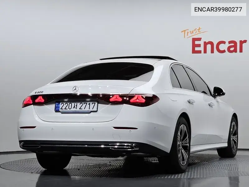 E-Class W214 E200 Avant-Garde VIN: ENCAR39980277 Lot: 39980277