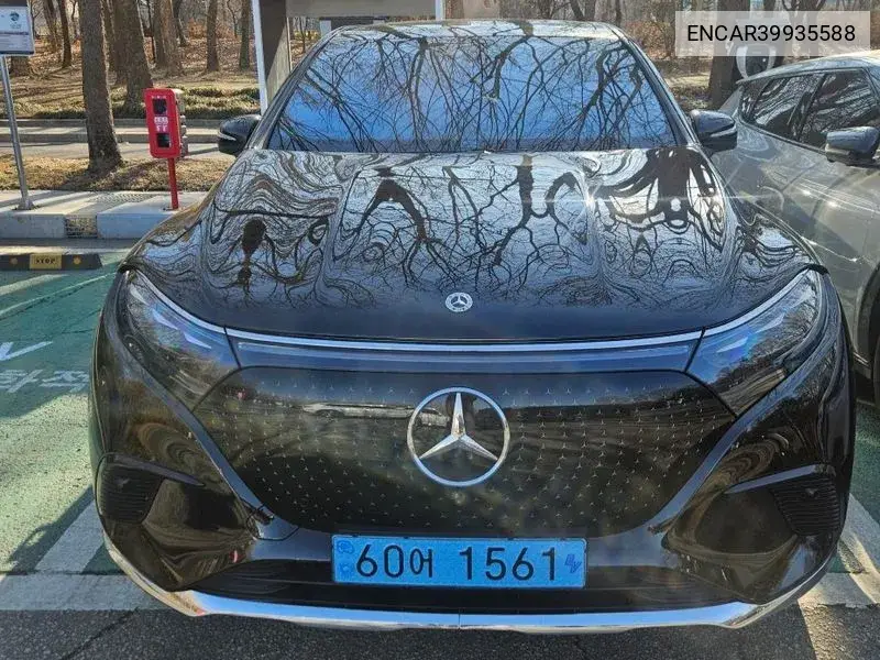 Eqs Suv X296 Eqs450 4Matic VIN: ENCAR39935588 Lot: 39935588