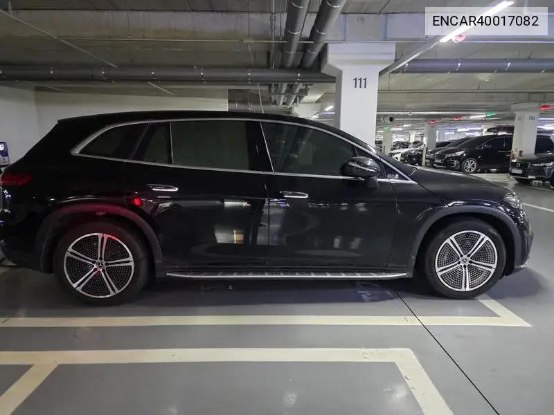 Eqs Suv X296 Eqs450 4Matic VIN: ENCAR40017082 Lot: 40017082