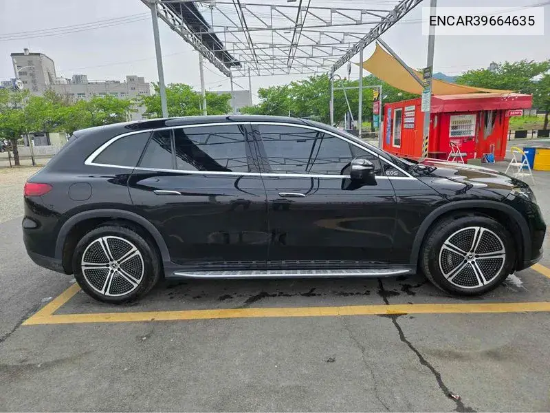 Eqs Suv X296 Eqs450 4Matic VIN: ENCAR39664635 Lot: 39664635
