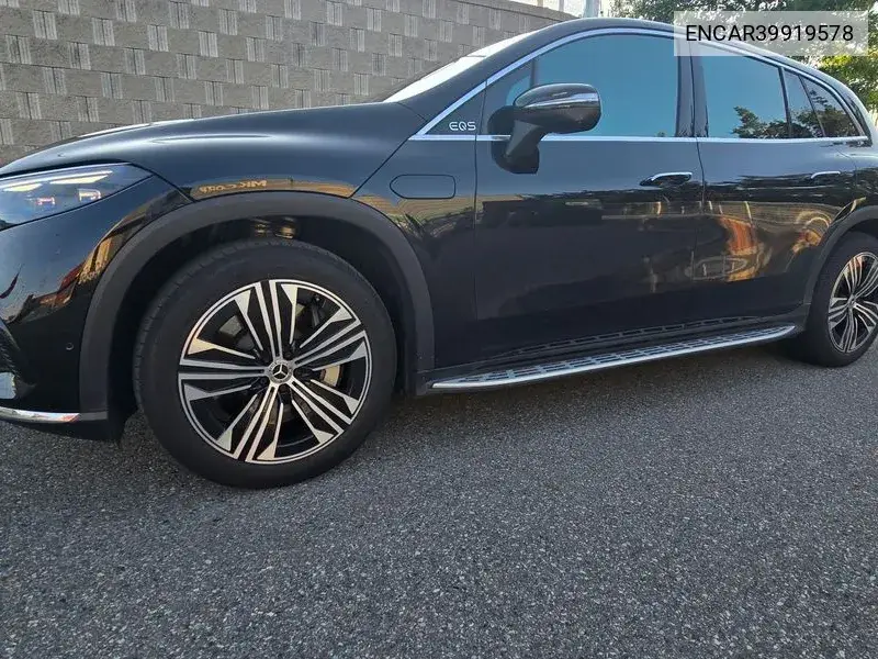 Eqs Suv X296 Eqs450 4Matic VIN: ENCAR39919578 Lot: 39919578