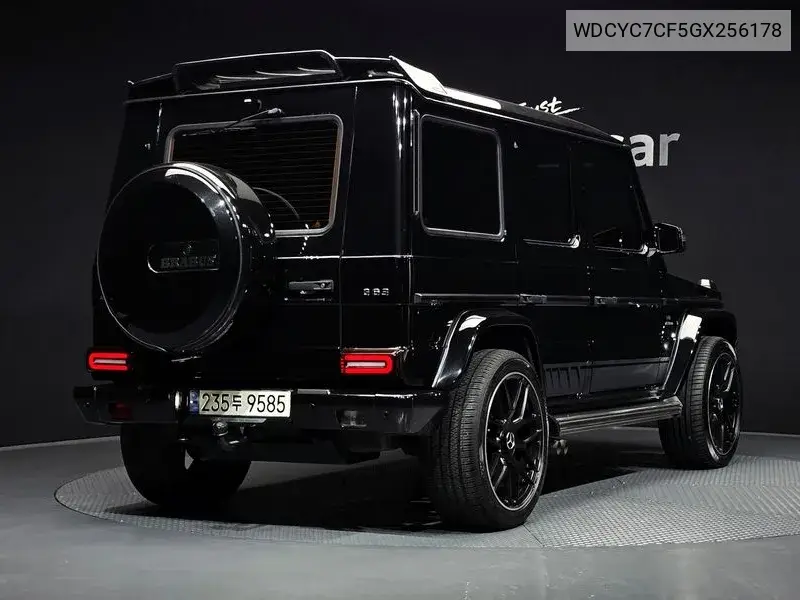 G-Class W463 G63 Amg VIN: WDCYC7CF5GX256178 Lot: 39967421